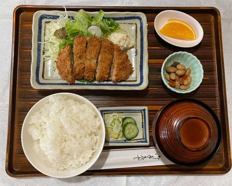トンカツ